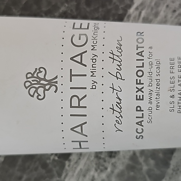 MINDY MCNIGHT HAIRITAGE Scalp Exfoliator Scrubs Away Build-Up - Picture 3 of 7
